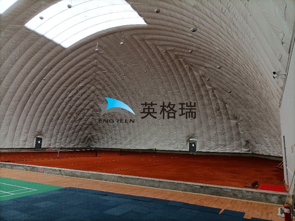 打網(wǎng)球的好去處，氣膜網(wǎng)球館為大家提供一個(gè)舒適的運(yùn)動(dòng)環(huán)境